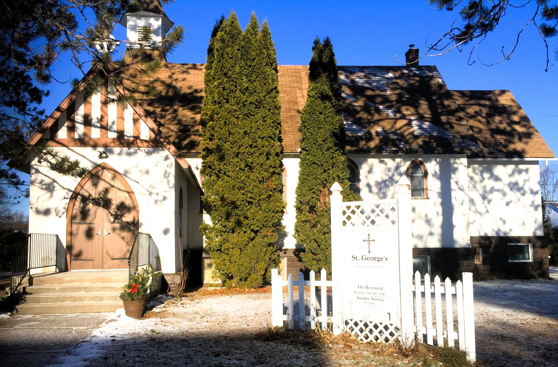 St. George's Anglican Church - The Little White Church on Tudhope Street